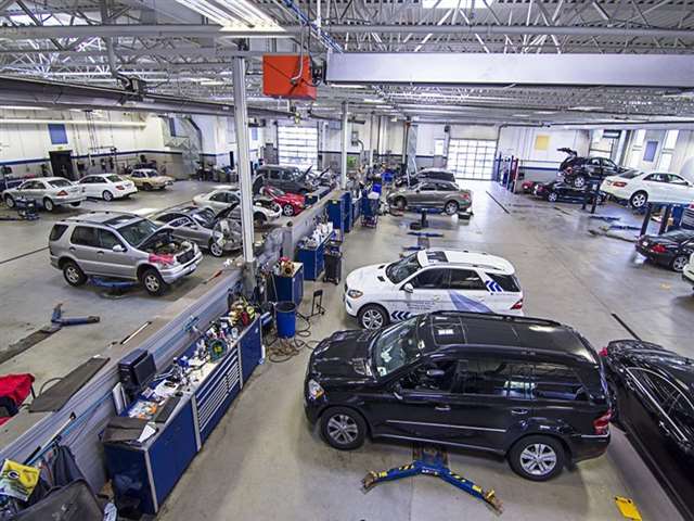 Mercedes-Benz C-Class 2017 photo 17